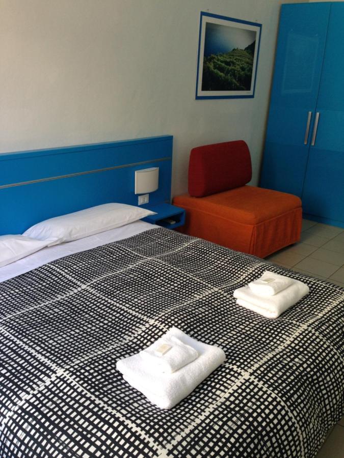Colombo Centrale Hotel Riomaggiore Luaran gambar